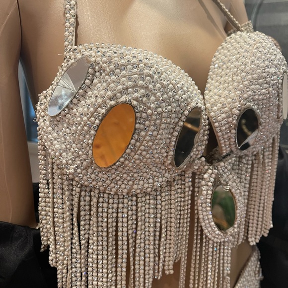 Bellydance costume white rhinestones and mirrors. Hand made by Marliza Pons 32D - Picture 4 of 13